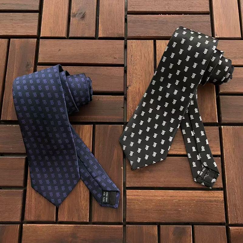 BURBERRY TIE 55032457