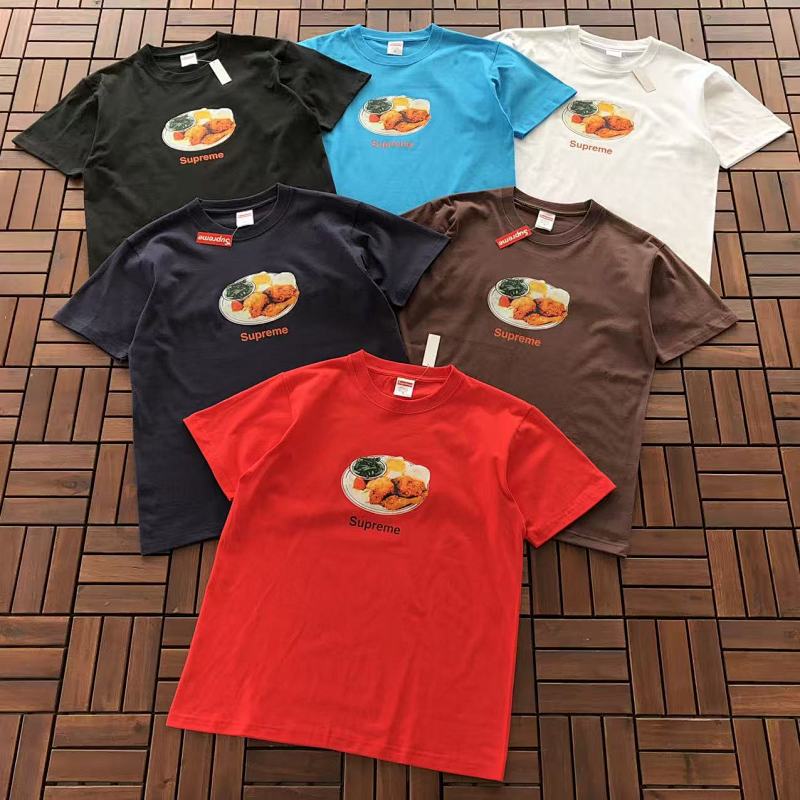 SUPREME T-SHIRT 55022758 (im 176CM 58KG iwear size M in the photo)