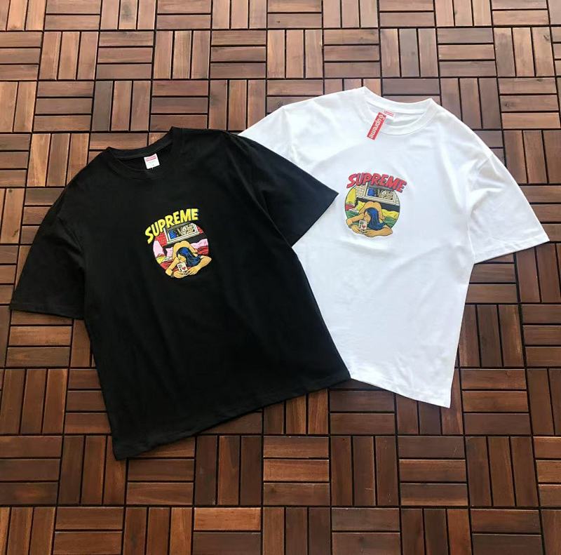 SUPREME T-SHIRT 22091430 (im 180CM 68KG iwear size M in the photo）