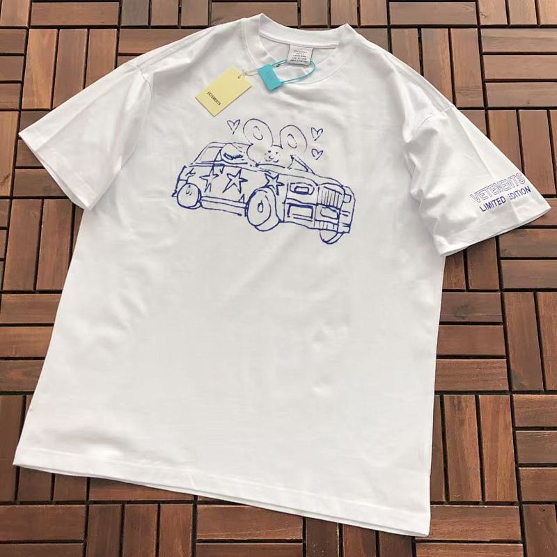 VETEMENTS T-SHIRT 66012582 (im 176CM 58KG iwear size M in the photo)