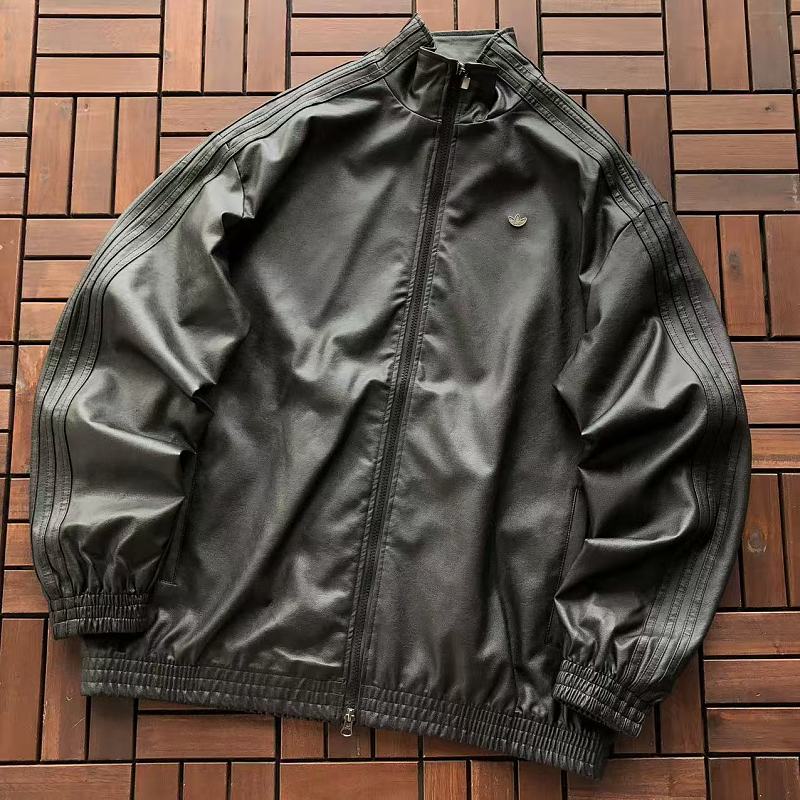 ADIDAS JACKET 88051255 (im 185CM 80KG iwear size M in the photo)
