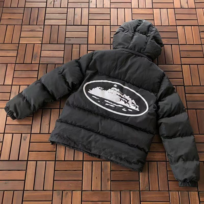 🔥SALE🔥 CORTEIZ COTTON JACKET 33112118 (im 176CM 58KG iwear size M in the photo)