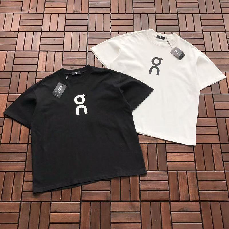 ON RUNNING T-SHIRT 88061037 (im 185CM 80KG iwear size M in the photo)