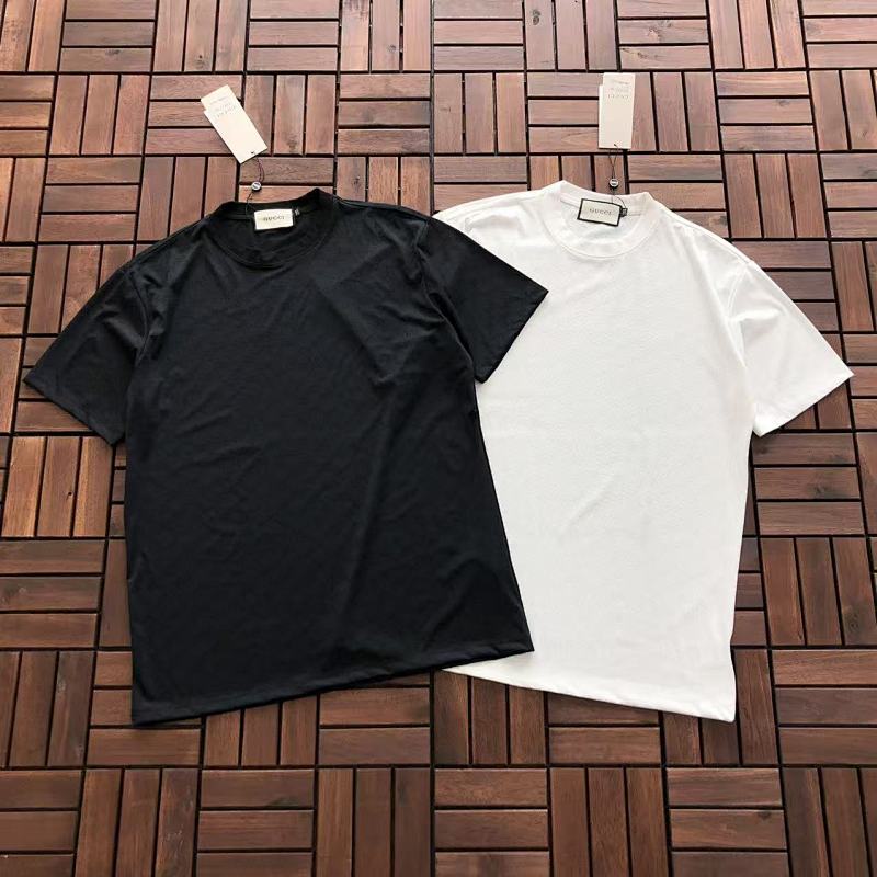 GUCCI T-SHIRT 22121846 (im 185CM 80KG iwear size 2XL in the photo)