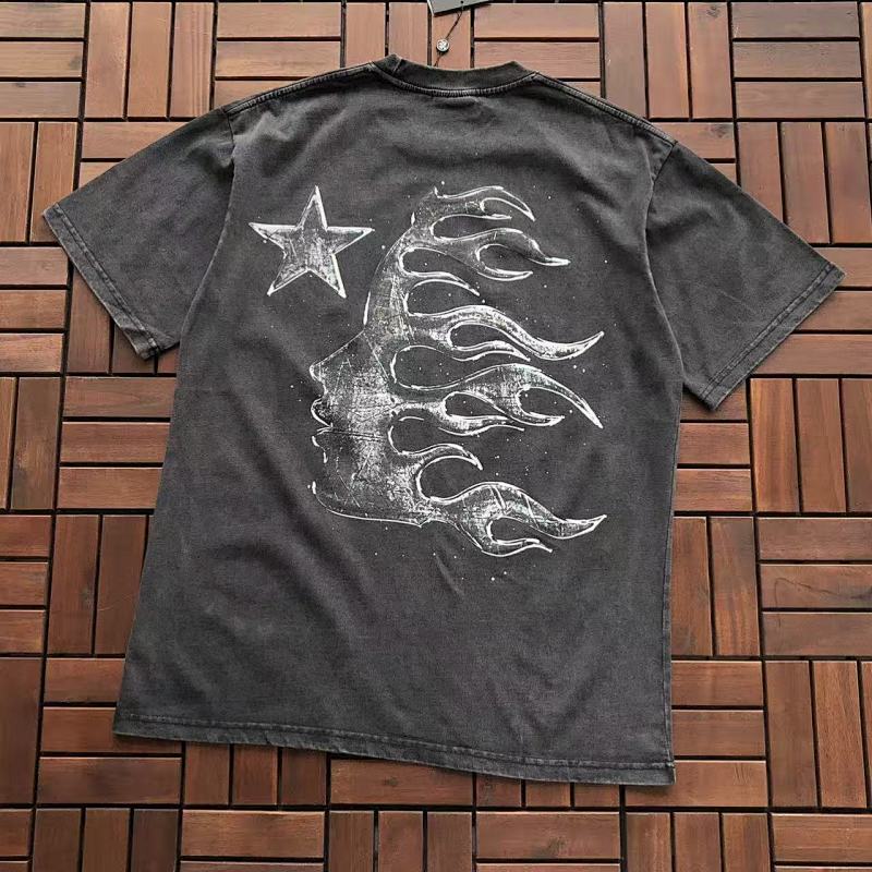 HELLSTAR T-SHIRT 66030409 (im 176CM 58KG iwear size M in the photo)