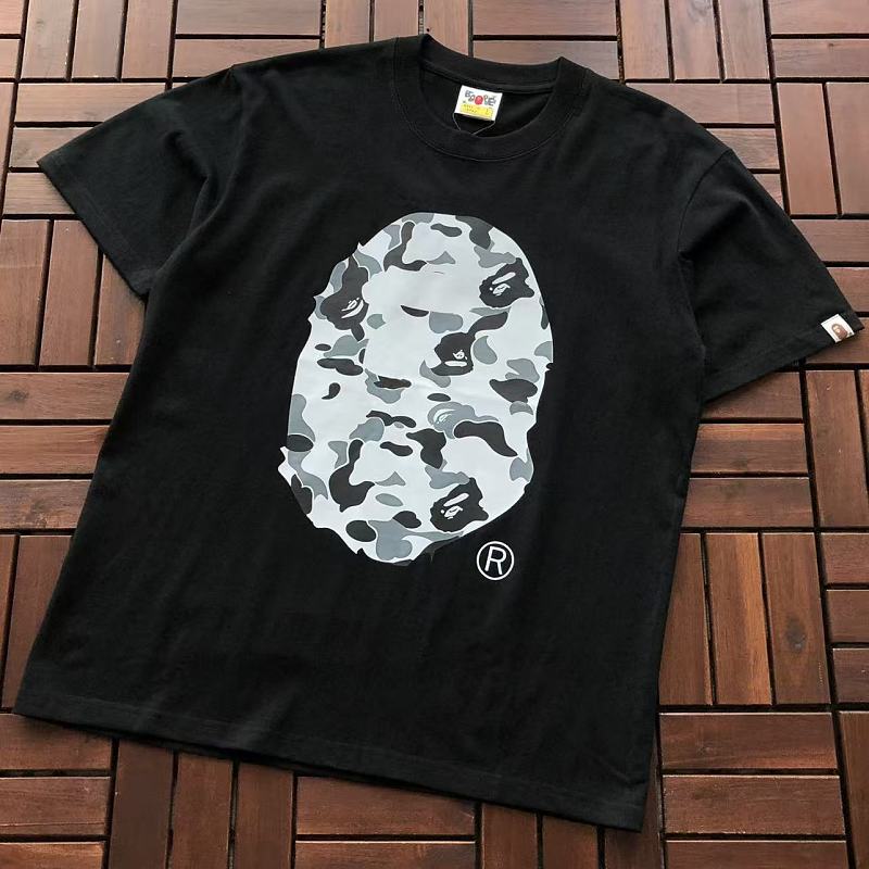BAPE T-SHIRT 77072141 (im 185CM 70KG iwear size L in the photo)