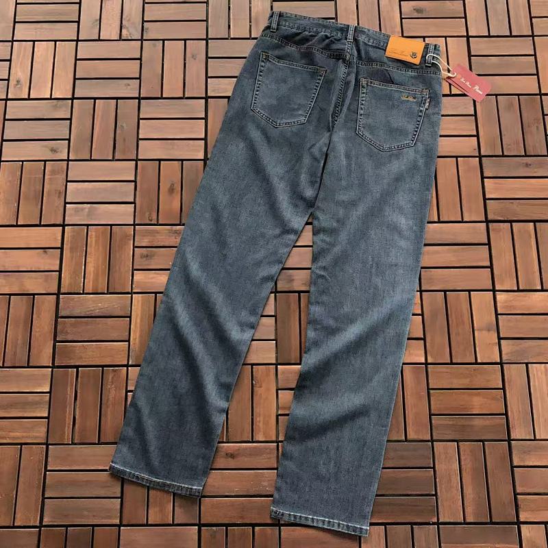 LORO PIANA JEANS 66032043 (im 185CM 80KG iwear size 31 in the photo)