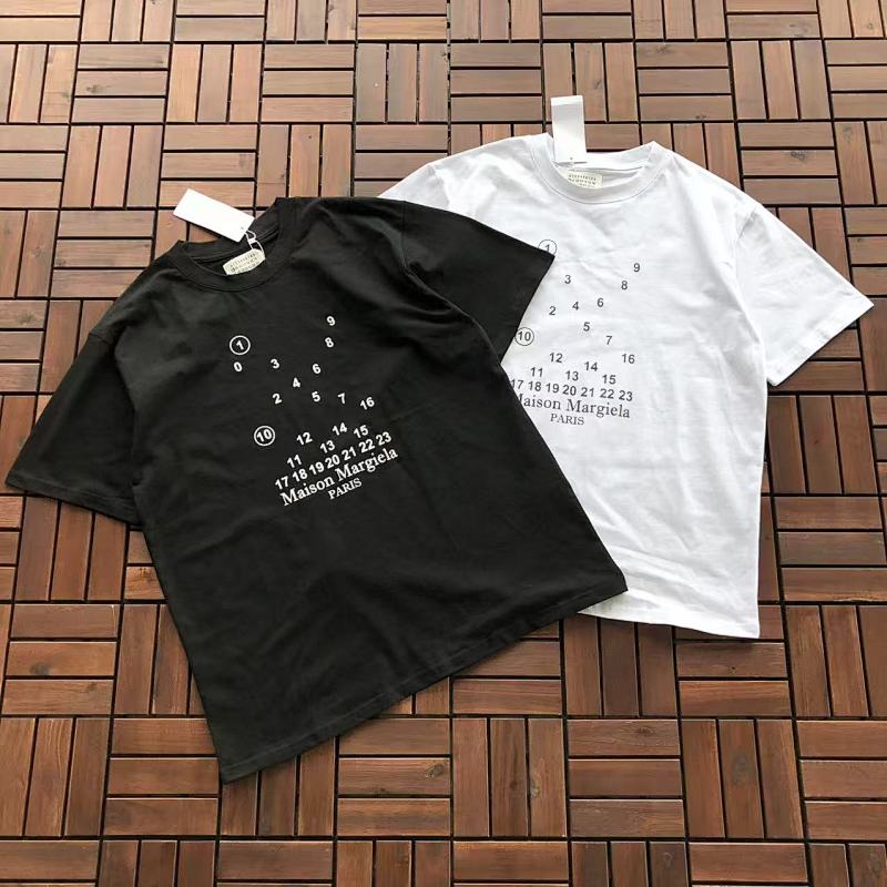 MAISON MARGIELA T-SHIRT 33101317 (im 176CM 58KG iwear size 46 in the photo)
