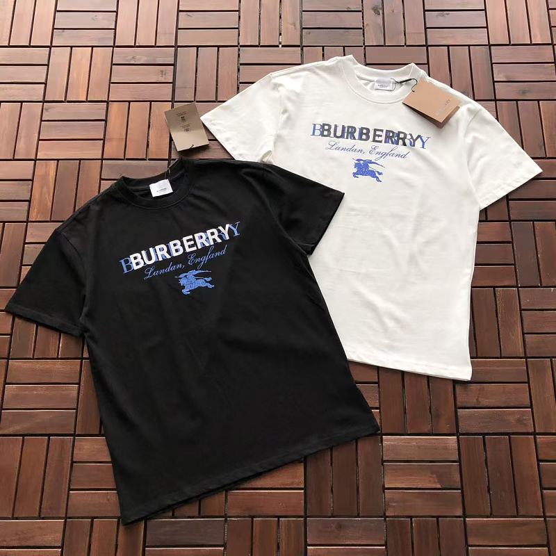 BURBERRY T-SHIRT 77051012 (im 180CM 68KG iwear size M in the photo)