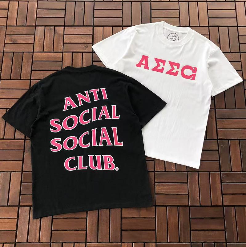 ANTI SOCIAL SOCIAL CLUB T-SHIRT 55041487 (im 185CM 80KG iwear size M in the photo)