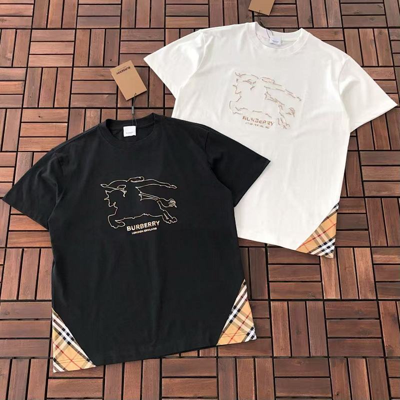 BURBERRY T-SHIRT 66020719 (im 185CM 80KG iwear size M in the photo)