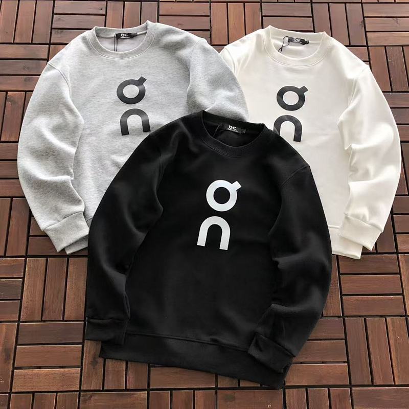 ON RUNNING SWEATER FLEECE 22112723 (im 176CM 58KG iwear size M in the photo)