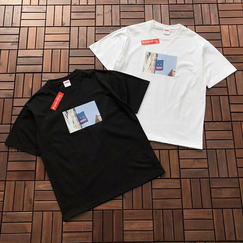SUPREME T-SHIRT 55011115 (im 176CM 58KG iwear size L in the photo)