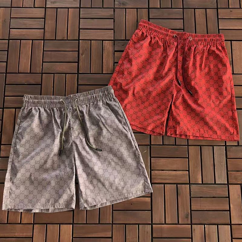 GUCCI SHORTS 55011838 (im 176CM 58KG iwear size L in the photo)