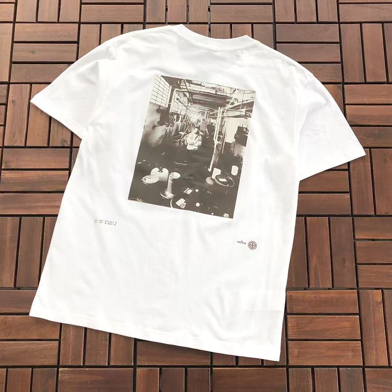STONE ISLAND T-SHIRT 77071448 (im 185CM 70KG iwear size M in the photo)