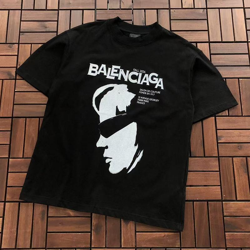 BALENCIAGA T-SHIRT 77052670 (im 185CM 70KG iwear size S in the photo)