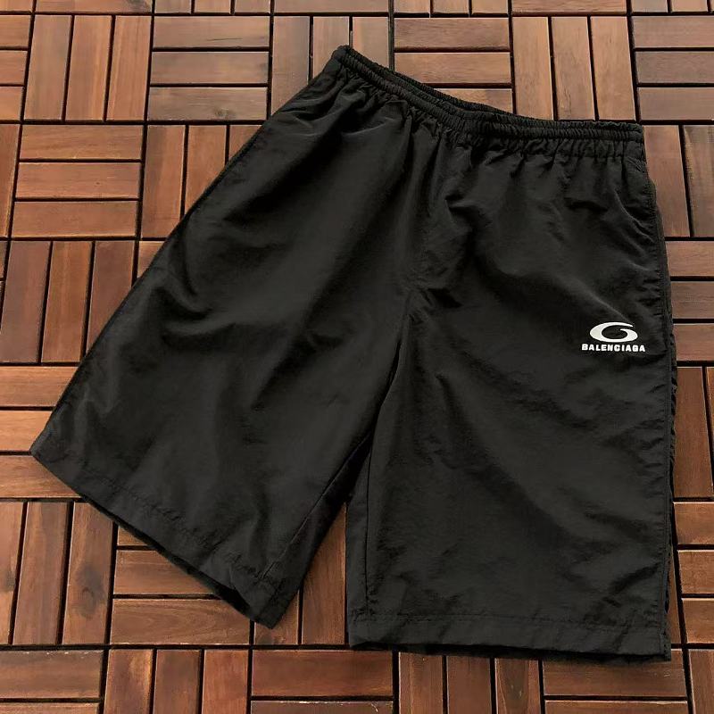 BALENCIAGA SHORTS 66062924 (im 185CM 70KG iwear size 3 in the photo)
