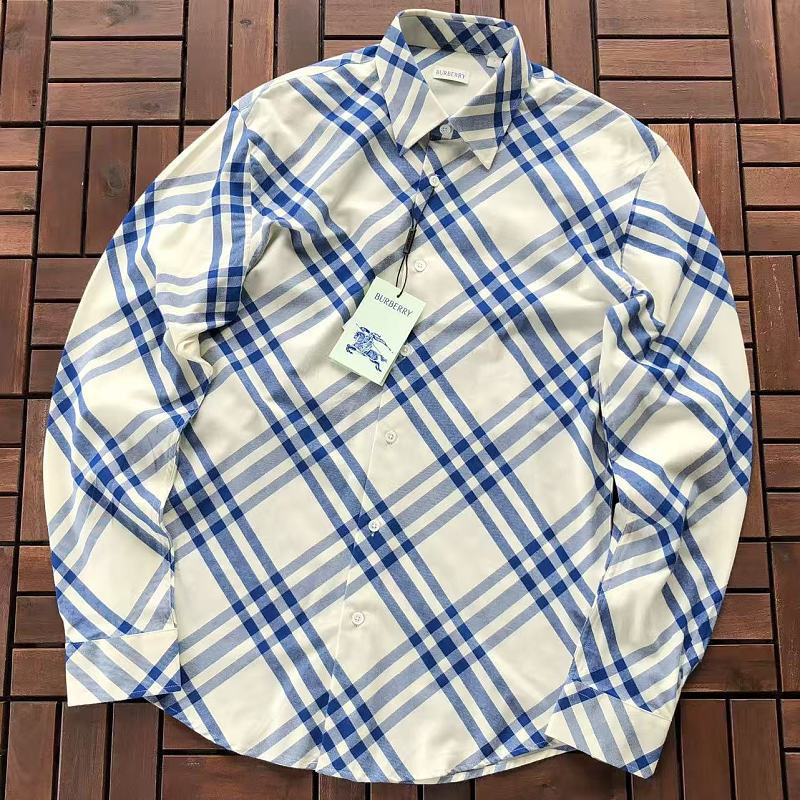 BURBERRY LONG-SLEEVE 77042838 (im 185CM 80KG iwear size L in the photo)