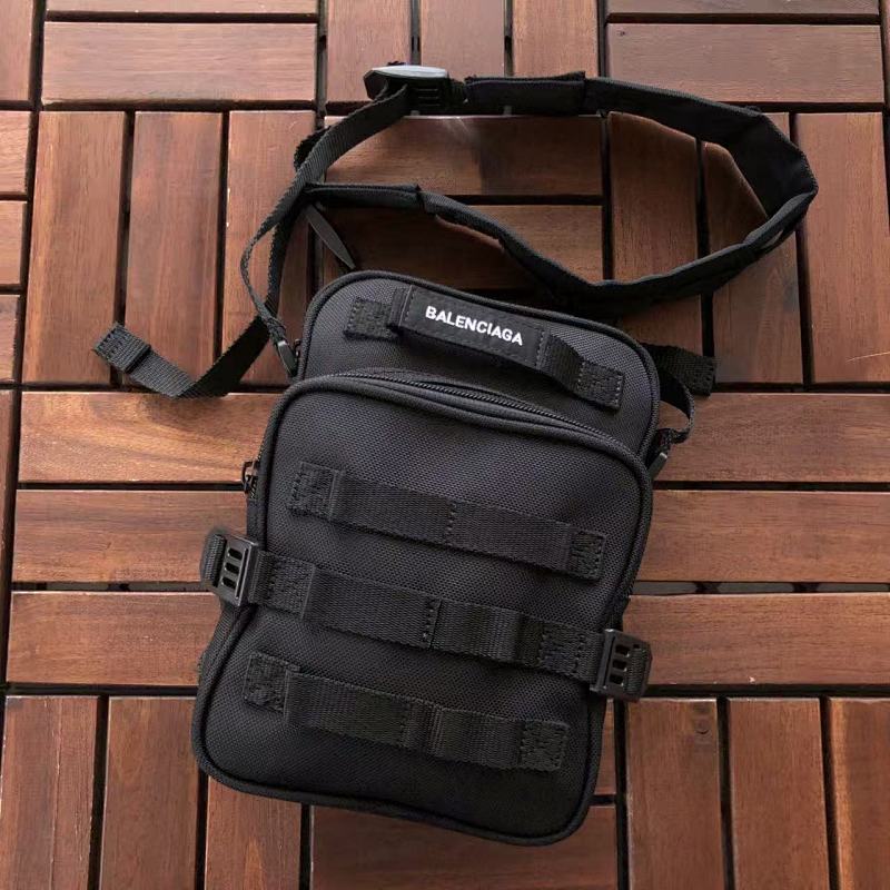 BALENCIAGA BAG 22112835 (长21CM*宽15CM*高3CM）