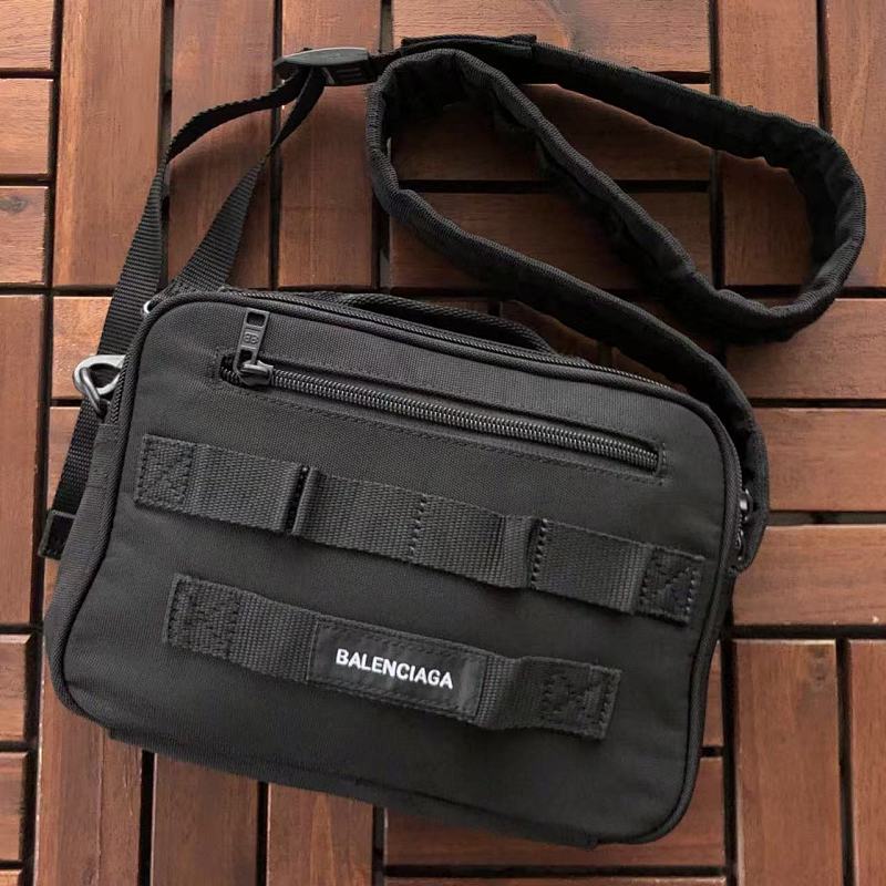 BALENCIAGA BAG 22112833 (长16CM*宽23CM*高7CM）