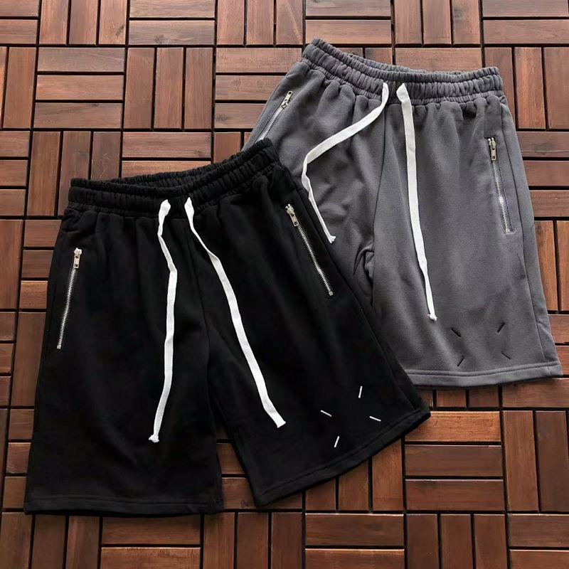 MAISON MARGIELA SHORTS 33101329 (im 180CM 68KG iwear size 46 in the photo)