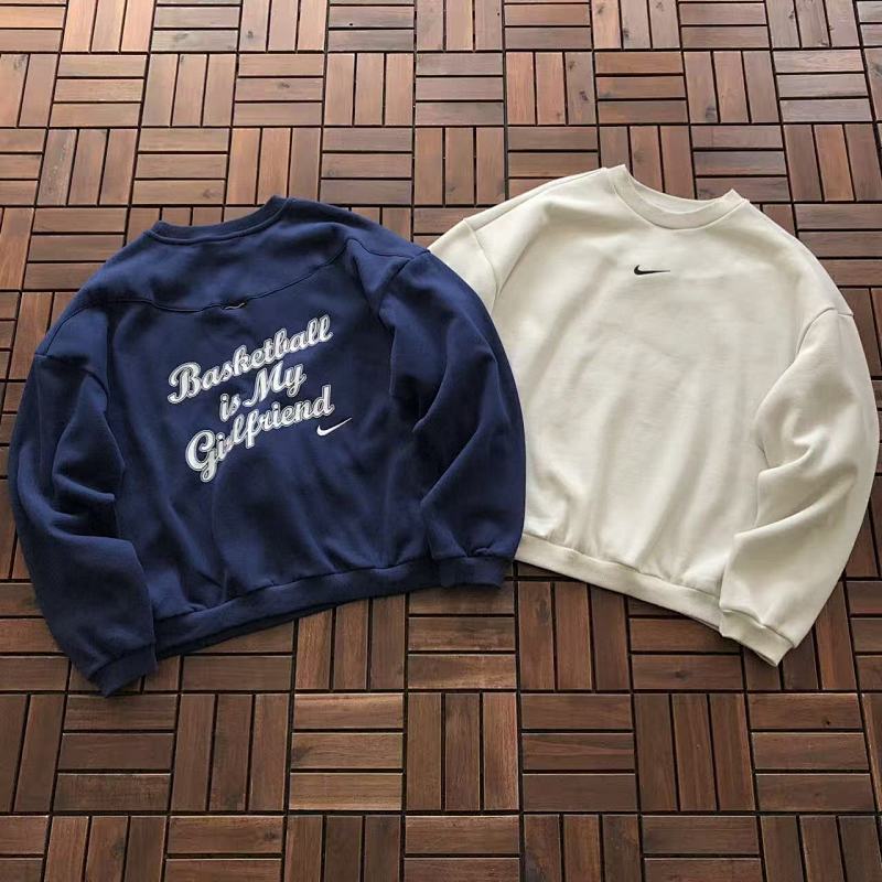 NIKE SWEATER FLEECE 55010908 (im 180CM 68KG iwear size L in the photo)