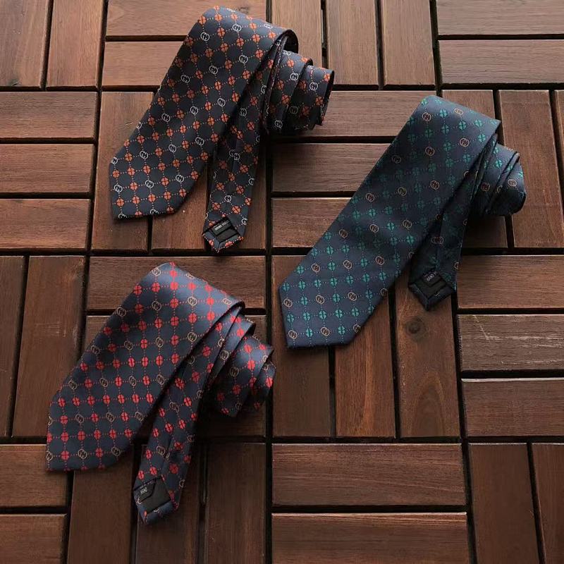 GUCCI TIE 55032732