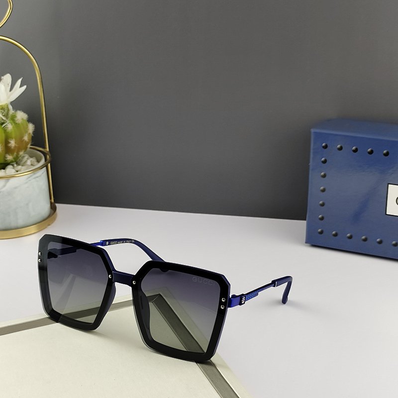 GUCCI SUNGLASSES 55011449