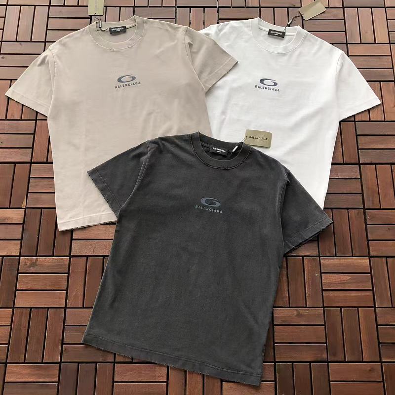 BALENCIAGA T-SHIRT 77071602 (im 185CM 80KG iwear size S in the photo)