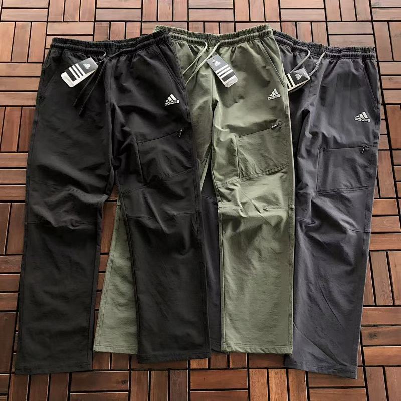 ADIDAS TROUSERS 22092210 (im 180CM 68KG iwear size XL in the photo)