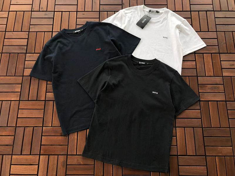 HUGO BOSS T-SHIRT 22090204 (im 176CM 58KG iwear size S in the photo）