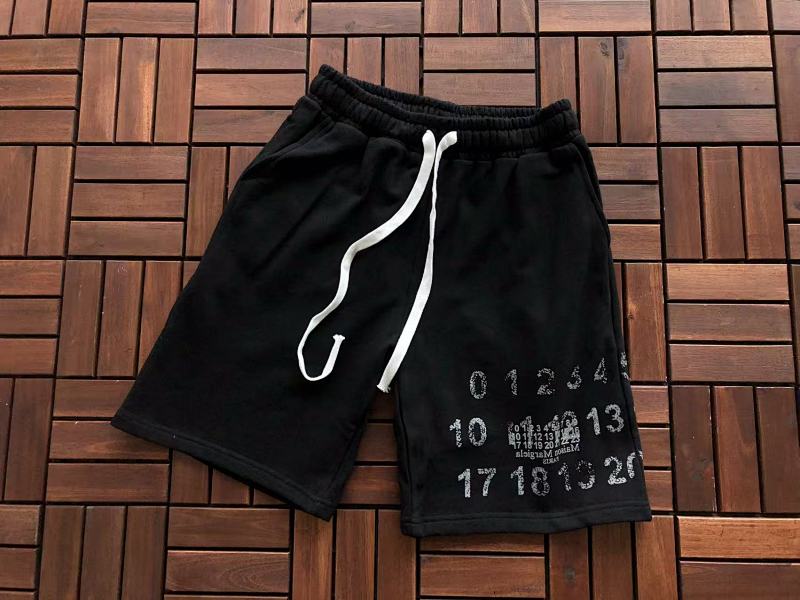 MAISON MARGIELA SHORTS 33101330