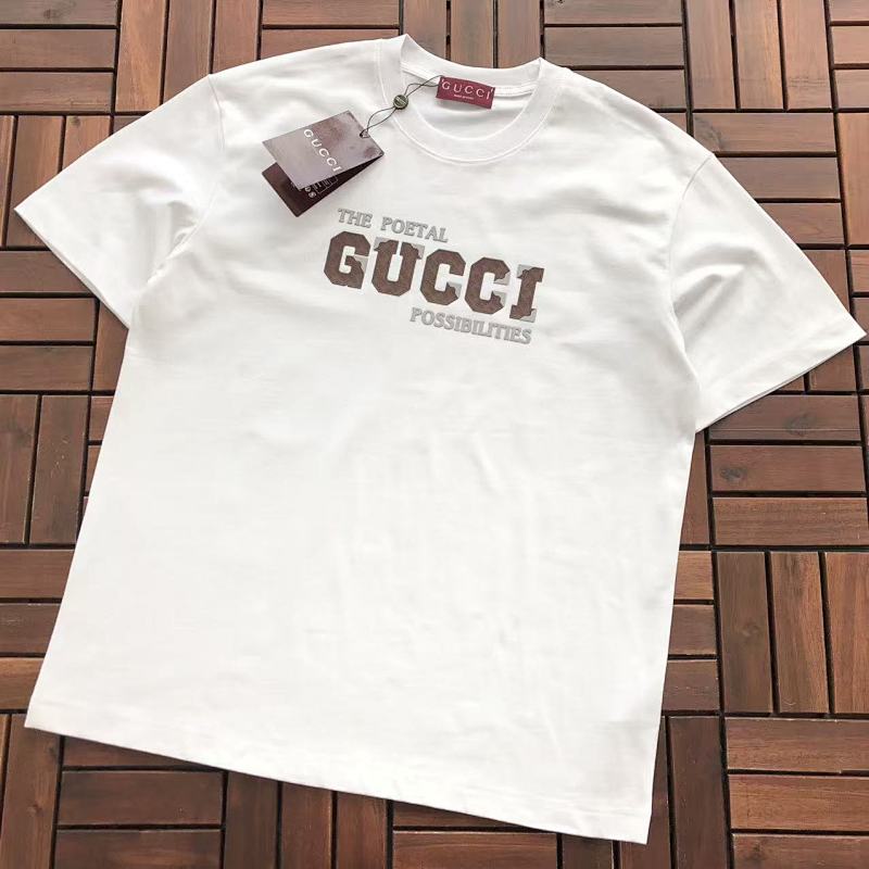 GUCCI T-SHIRT 33122963 (im 180CM 68KG iwear size L in the photo)