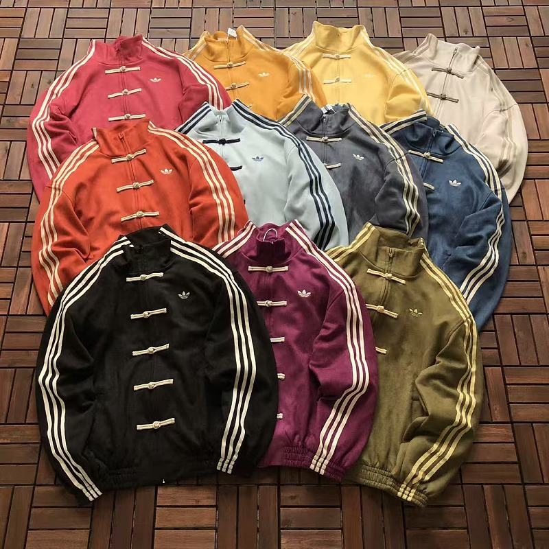 🔥SALE🔥 ADIDAS JACKET 88010942 (im 176CM 58KG iwear size XS in the photo)