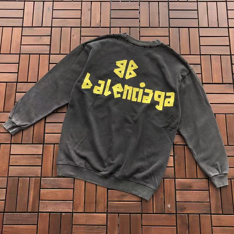 BALENCIAGA SWEATER 77041993 (im 185CM 80KG iwear size M in the photo)