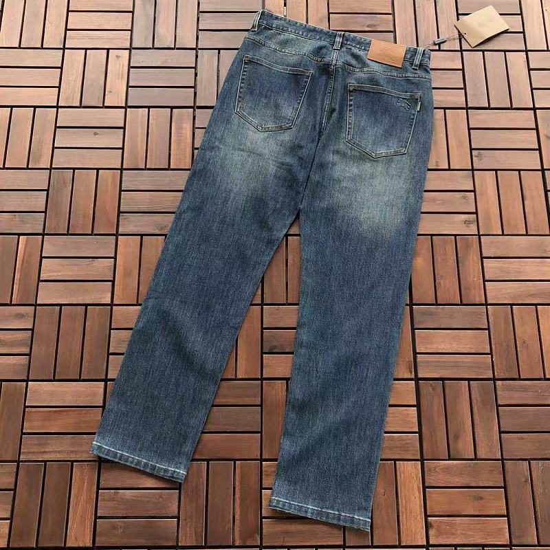BURBERRY JEANS 55071568 (im 185CM 80KG iwear size 33 in the photo)
