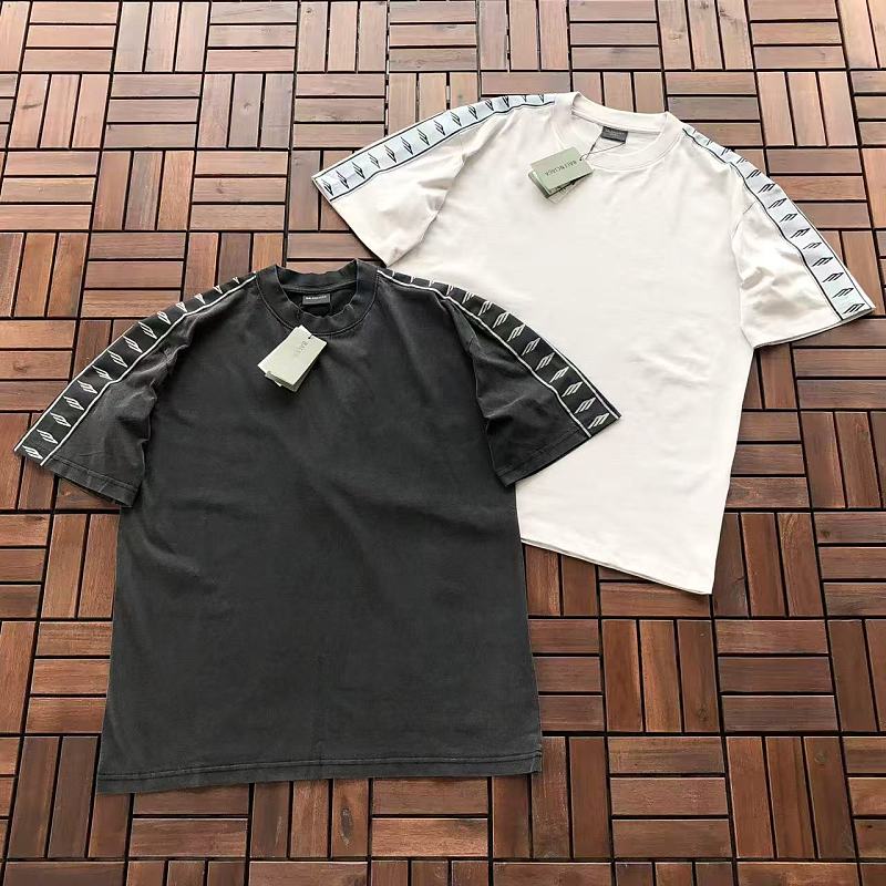 BALENCIAGA T-SHIRT 55060713 (im 185CM 80KG iwear size S in the photo)