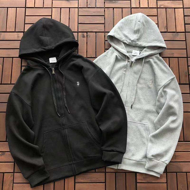 BURBERRY HOODIE FLEECE 22111210 (im 176CM 58KG iwear size M in the photo)