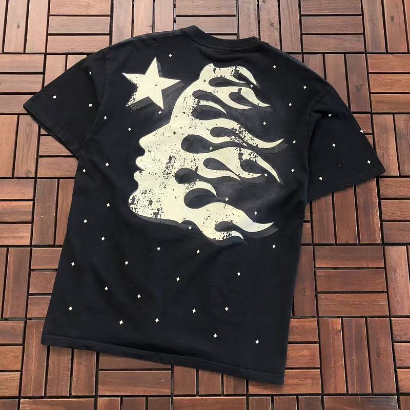 HELLSTAR T-SHIRT 55090140 (im 185CM 70KG iwear size M in the photo)
