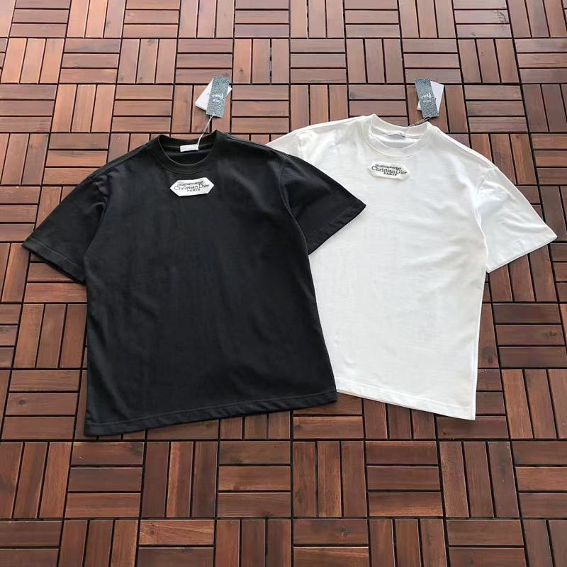 DIOR T-SHIRT 11120347 (im 180CM 68KG iwear size S in the photo)