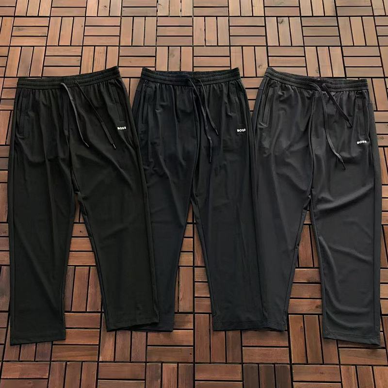 HUGO BOSS TROUSERS 66011123 (im 185CM 80KG iwear size 2XL in the photo)