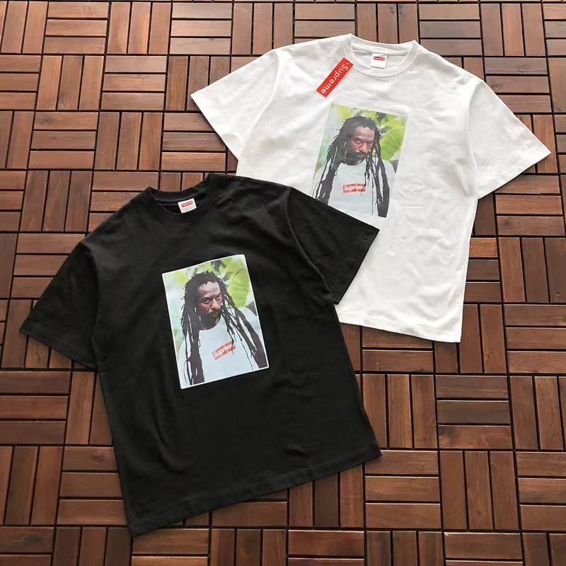 SUPREME T-SHIRT 11112118 (im 176CM 58KG iwear size S in the photo)