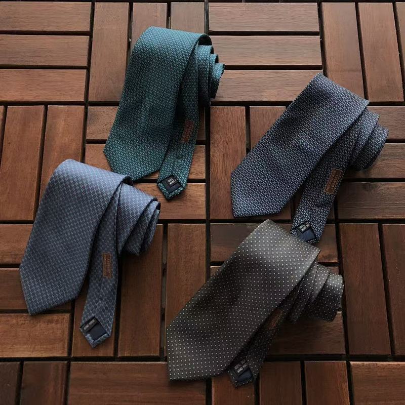 H🔥R🔥E🔥TIE 55032722