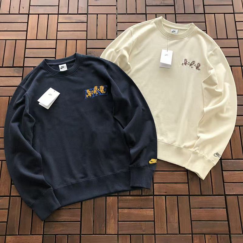 NIKE SWEATER 55020539 (im 185CM 80KG iwear size L in the photo)