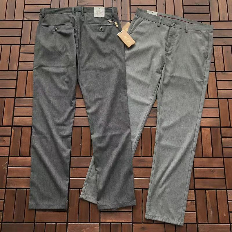 BURBERRY TROUSERS 66041634 (im 180CM 68KG iwear size 34 in the photo)