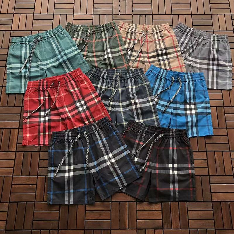 BURBERRY SHORTS 55041774 (im 180CM 68KG iwear size M in the photo)