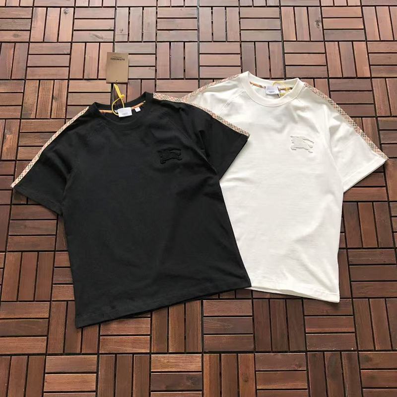 BURBERRY T-SHIRT 11121423 (im 176 CM 58 KG iwear size S in the photo)
