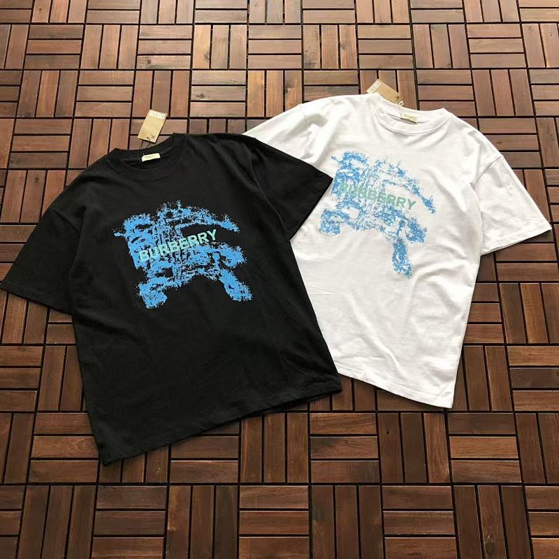 BURBERRY T-SHIRT 22102171 (im 176CM 58KG iwear size M in the photo)