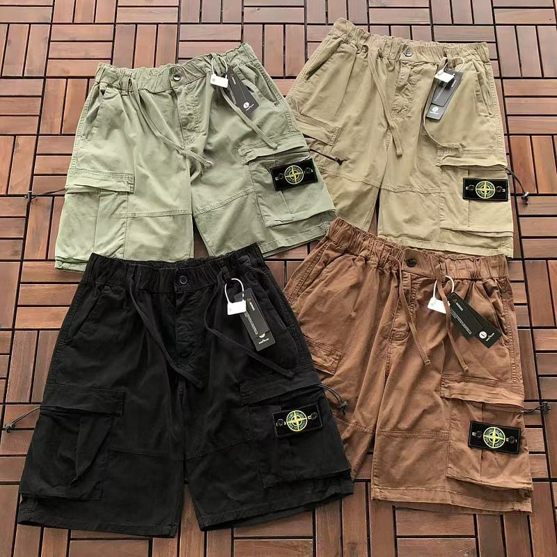 STONE ISLAND SHORTS 88062103 (im 185CM 80KG iwear size L in the photo)
