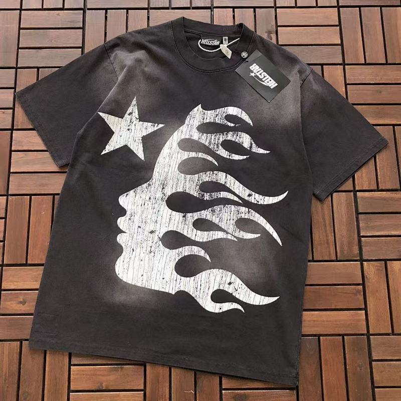 HELLSTAR T-SHIRT 11120421 (im 176CM 58KG iwear size M in the photo)